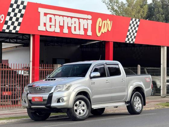 TOYOTA HILUX 3.0 SRV 4X4 CD 16V TURBO INTERCOOLER DIESEL 4P AUTOMÁTICO TOYOTA HILUX 3.0 SRV 4X4 CD 16V TURBO INTERCOOLER DIESEL 4P AUTOMÁTICO